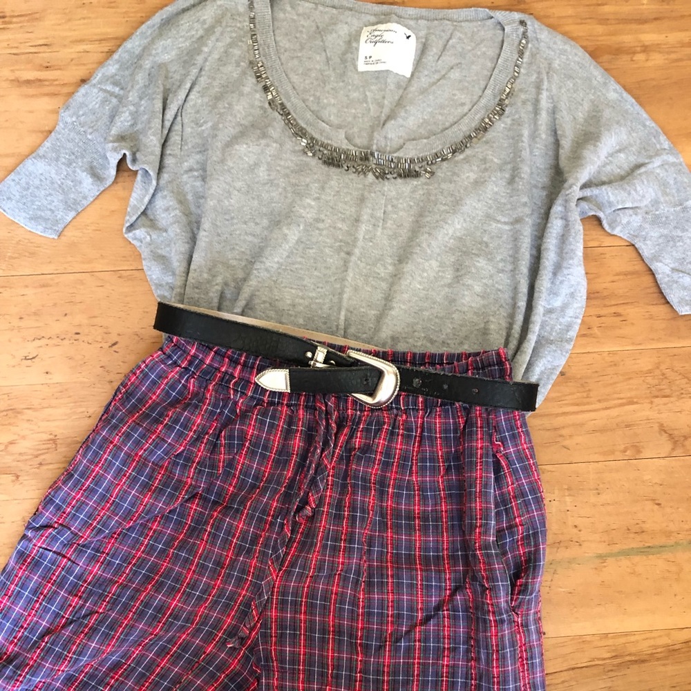 Grey American eagle top